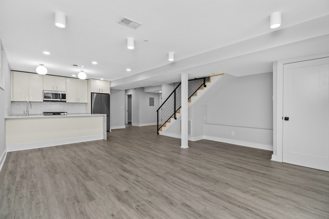 Call NOW for showings! 617-236-8600 - PRINCETON ST - HUGE GRDN LVL 4BR ON EAGLE HILL AVAIL *9/1/2026* W/ 2 BATH, IN UNIT LNDRY, A/C, DW! Apartments