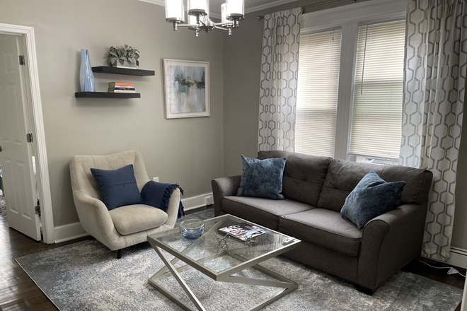 LIVINGROOM - COMPLETELY PRIVATE LARGE BEAUTIFUL 2 BEDROOM IN THE WEST END OF HARTFORD