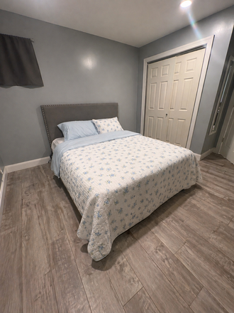 Bedroom - 3 bedrooms 1 bathroom (all included!!) House