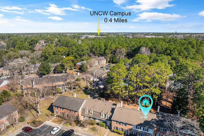 Location in relation to UNCW Campus - Stonesthrow Subdivision close to campus