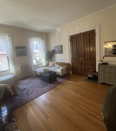 a - Entire massive floor of brownstone in Back Bay Apartments