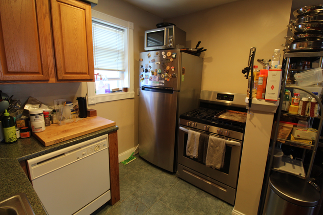 3 - Spacious 2 bed + Study between Inman & Union - Nov 1 Apartments