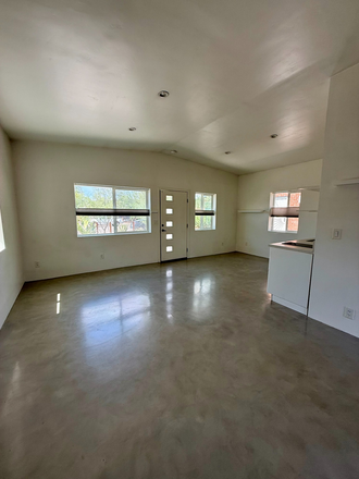 open floor plan - Sunlit, Spacious Downtown Tucson Studio | $995/mo House