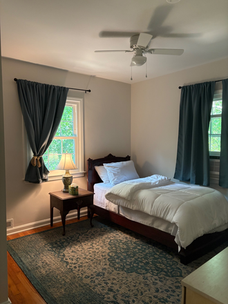 Bedroom with twin bed - Furnished Bedroom ; All Utilities included House