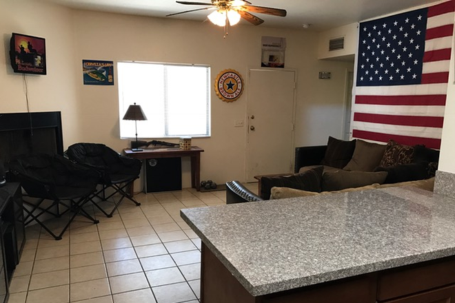 Granite kitchen 2022 - Stunning 5 Bedroom 3 Bath Home for $3200