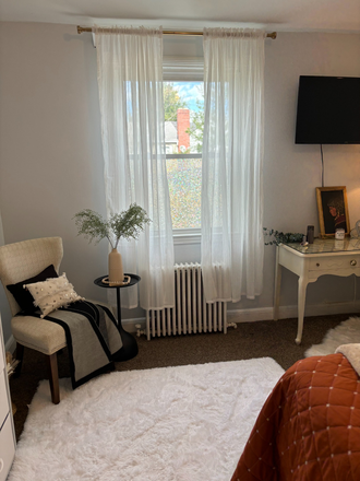 Rear Bedroom - Catonsville Apartment