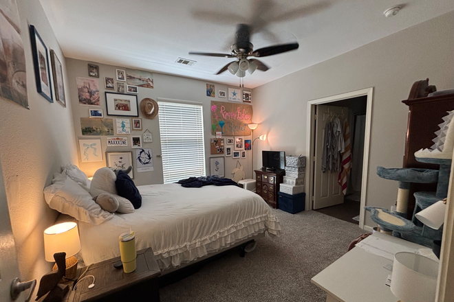 Bedroom - Crimson Place Condo 3 Bed/3 Bath