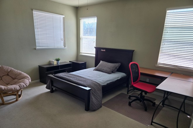 Room D - Rooms for rent House