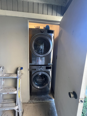 in unit washer and dryer - Master Room in 2B2B, Cambridge Glen Condominiums