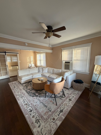 Living room - House next to Orange Circle