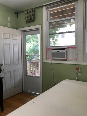 Bedroom - $1100, 1Br., furnished, covered Wi-Fi. walk to MIT/Kendal and T Redline Central sq Apartments