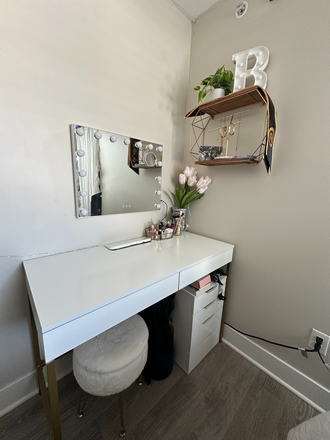 Bedroom 1 - University Ave Apartment