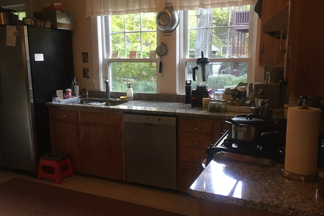 Kitchen - 42 Crosby Summer Room available Duplex