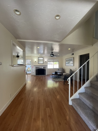 Entrance - Looking for 1 Female Housemate