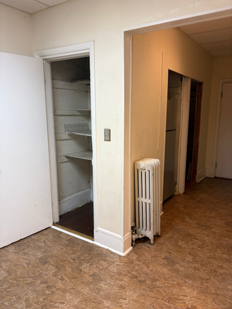 Call call or text Arezou at 617-584-7817 - GREAT 3 BED 1 BATH ON Audubon Circle!! NO BROKER FEE! HEAT AND HOT WATER INCLUDED! Condo