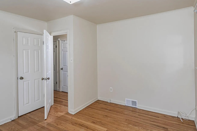 Bedroom 1 - Short term:Furnished 2BR home-Hillside Rd-Princeton