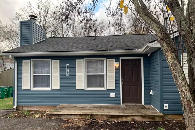 Front door - 1109 Scott Alan Circle