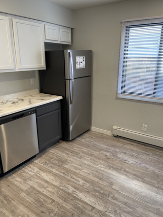 ZH - 2 and 3BRs Close to Campus! Free WiFi Apartments