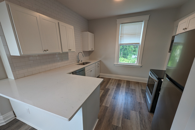 Kitchen - Beautiful Housing, New Kitchen, Convenient to Campus on Spencer Ave with Bonus Room Available June Duplex