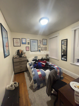 a - 3 BEDROOMS! Apartments