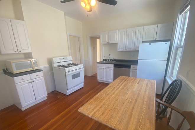 Kitchen - Modern 3-Bedroom Apartment Jamaica Plain