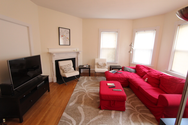 1 - Spacious apartment between Harvard & Inman