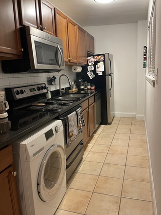Kitchen - 1 Bed/1 Bath - Virginia Highlands Condo - ALL UTILITIES INCLUDED