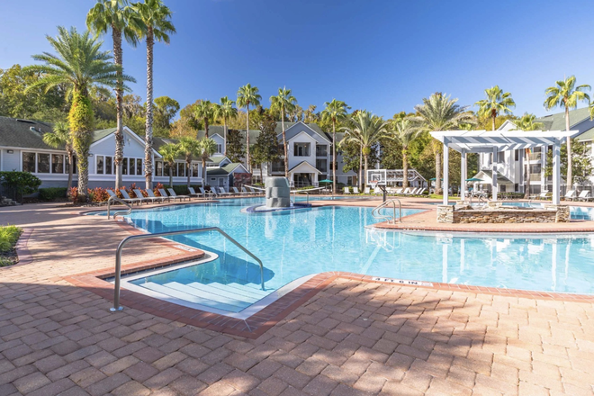 resort style pool - Hideaway Gainesville Lease Takeover