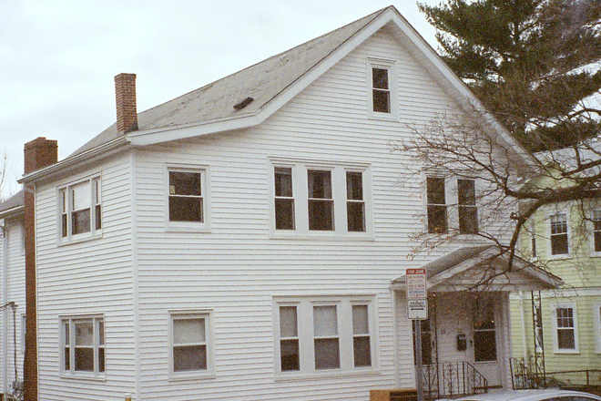 28 and 30 Whitfield Road, Somerville - PERFECT FOR TUFTS STUDENTS! Campus living in your own spacious apartment rather than a cramped dorm