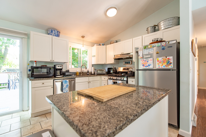 Kitchen - Available for a group of 5! Cute 5 Bedroom Home!