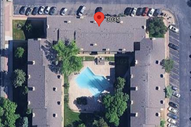 Outside - 3035 Oneal Pkway