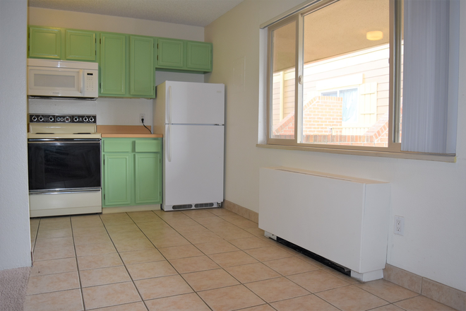 3009 Madison I-308 - 3009 MADISON AVE Condo