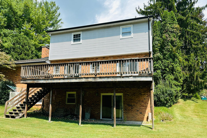 Photo - 4 Bedroom 2.5 Bathroom House