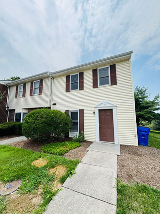  - 3 Bedroom 2.5 Half Bath Townhouse