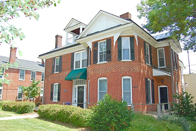 Front Photo - 1212-A Wertland