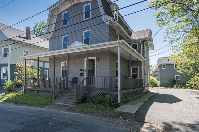 more photos coming soon! - 5BR + Office/Creative Space – blocks from downtown – Heat & Trash Included Duplex