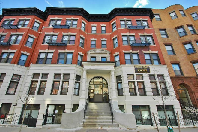 . - 3 Bedroom 58 Westland- AVAIL 9/1/26