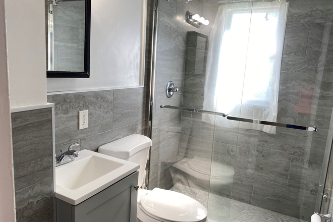 Bathroom - 295 California Ave, Uniondale- Hofstra/Adelphi Students