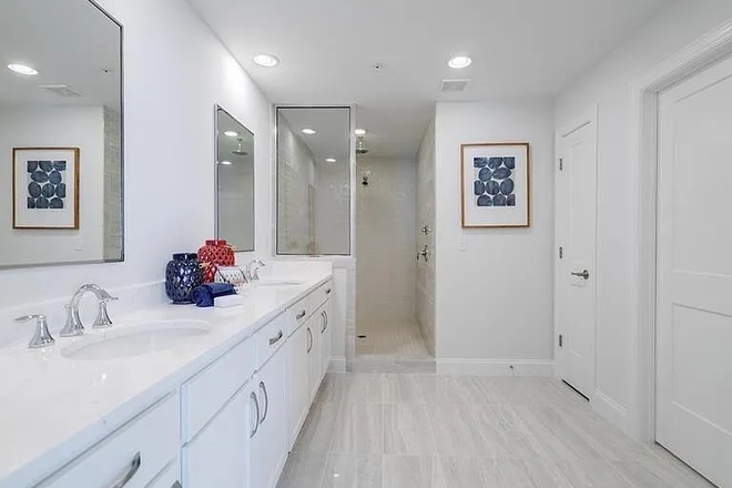 master bathroom - Searching For 3 Female Roommates for 4 Bed, 4.5 Bath Townhouse