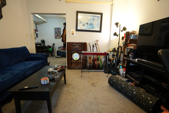 1 - OCT 2026 | Brighton 1 Bed, 1 Bath | Heat & Hot Water Included | Cats Welcome! | No Broker Fees! Apartments