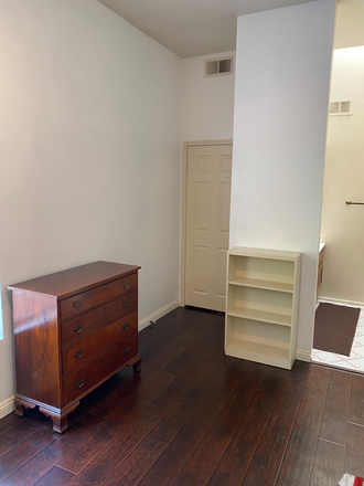 Photo - University Park, Master Bdrm, Private Bath, Skylight, Peaceful & Close to Campus, ARC, & Stores Townhome