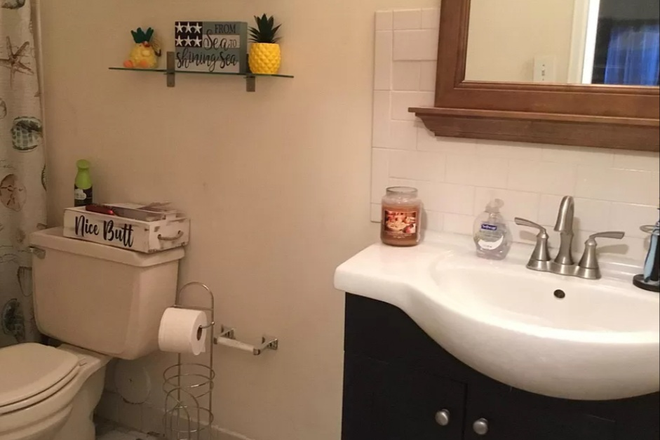 Bathroom - 1BR condo-Country Mill Dr-Cranbury