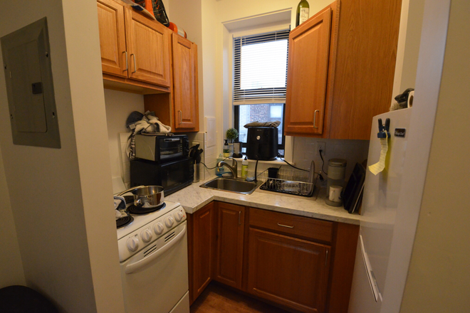 Kitchen - 2 Bed Available 9/1/26! *CONTACT NOAH 603-470-8181 Apartments