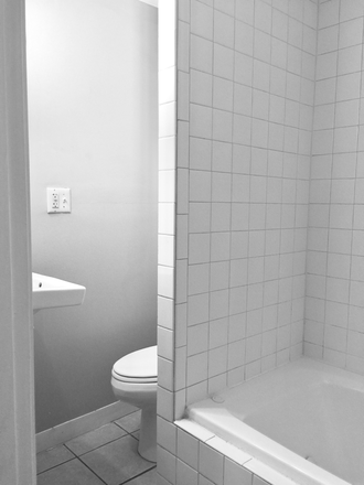 Bathroom - NEAR NORTHEASTERN UNIVERSITY*Furnished room Apartments