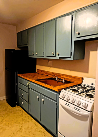Galley Kitchen - Nr. Fitler Square :Comfortable, secure one bedroom on tree lined street with city bus to campus oppo Apartments