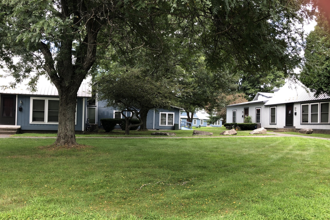 3 Bedrooms, 1 Kitchen, 2 Bathroom - Puffton Village 531