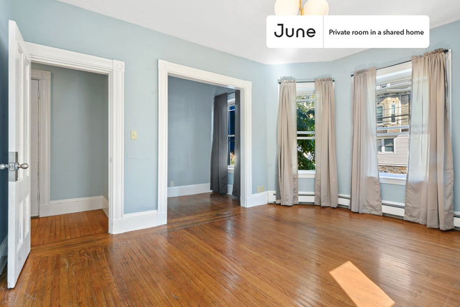 Photo - Private bedroom in 4 bed/2 bath Home