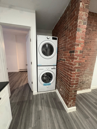 laudry in Unit - Gorgeous 4-bed 2-Baths with Back Patio ! available Now with no brokerage fee ! Apartments