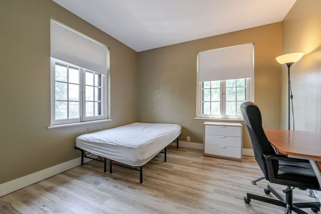 Bedroom - 615 Westgate #C