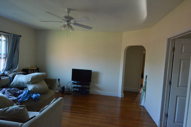 108 Longwood Ave - Updated HUGE, SUNNY 3 Bedroom Apartment on Longwood Ave-Available 9/1